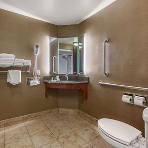 King Suite Mobility accessible